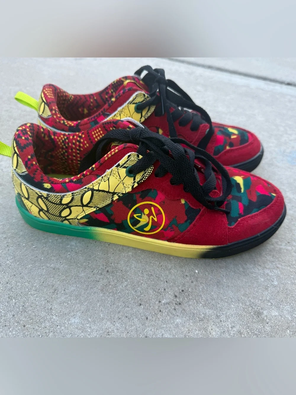 Zumba Let’s Jam Street Bold Fitness dancing sneakers with Multicolor Tropical